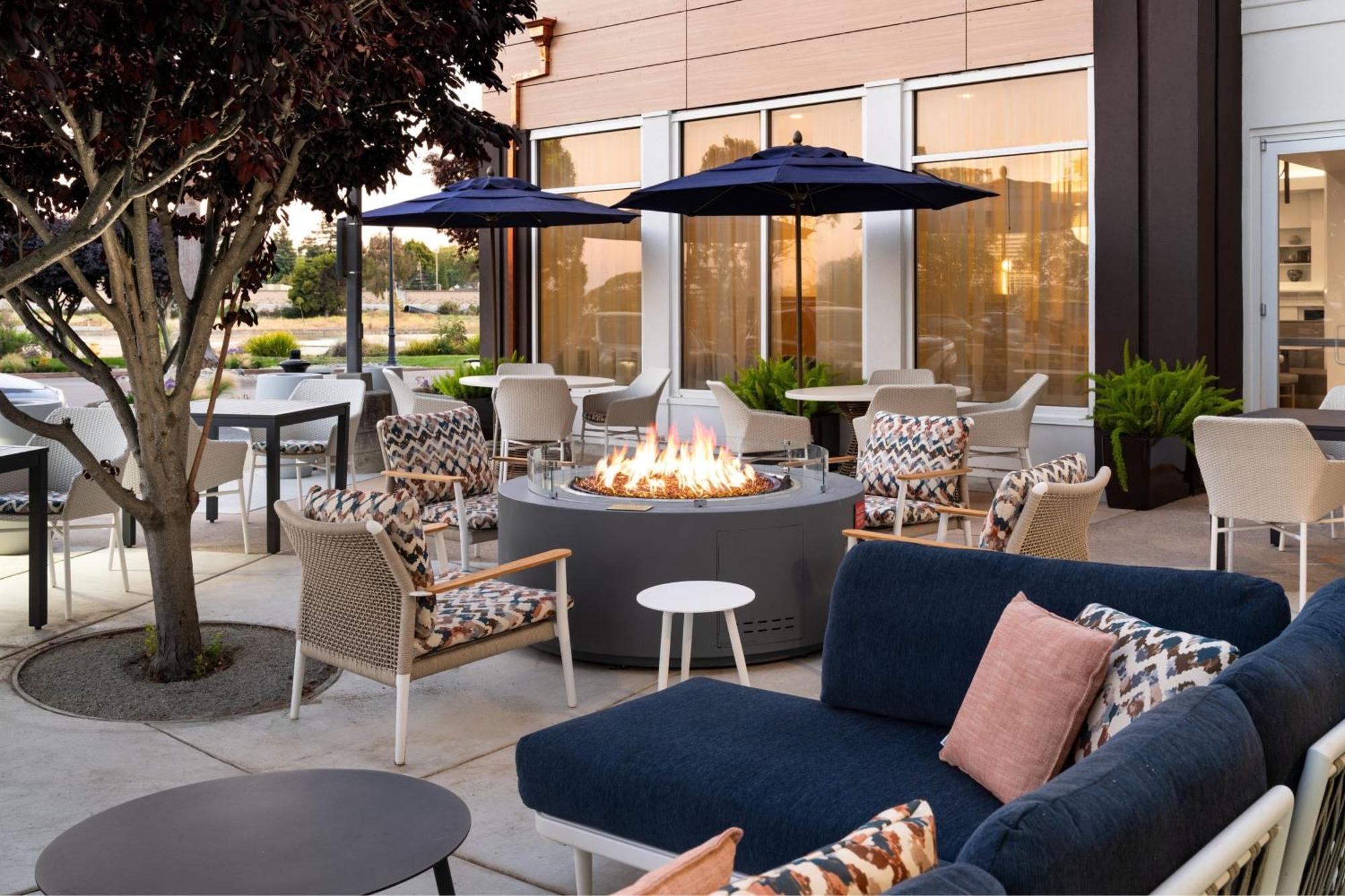 Courtyard San Francisco Airport Burlingame Hotel Exterior foto